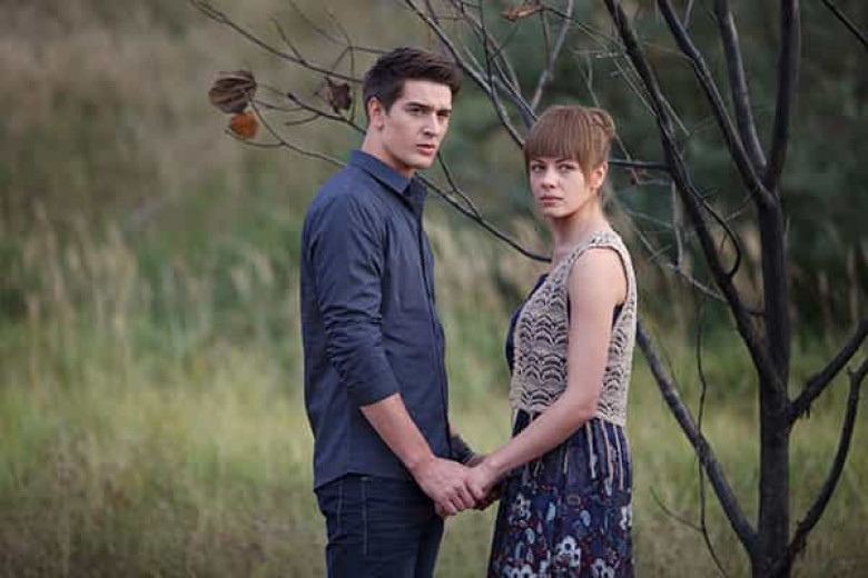 Любовь! верните ее в свою жизнь. Любовь верни ее в свою жизнь. Любовь! верните ее в свою жизнь. Верни мою любовь. Любовь верни ее в свою жизнь.