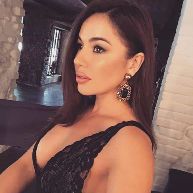 Слушать варда. Варда саакян певица. Варда мартиросян фигура. Varda (певица). Слушать варда.