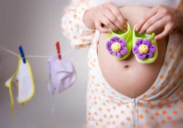 в ожидании чуда фильм. в ожидании чуда программа. в ожидании чуда 2007. атрибутика для беременной фотосессии. комедия чудо.