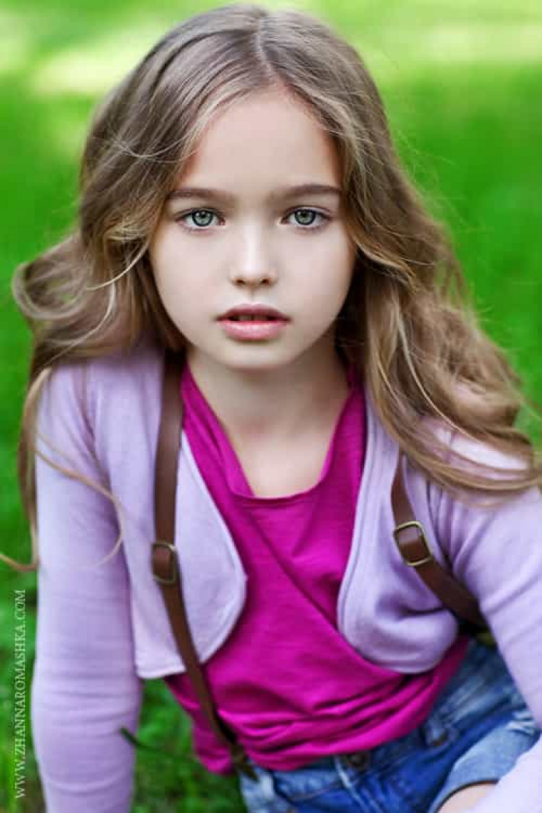 Child models. Анастасия Безрукова 2015. Анастасия Безрукова 10 лет. Анастасия Безрукова в детстве. Настя Безрукова модель в детстве.